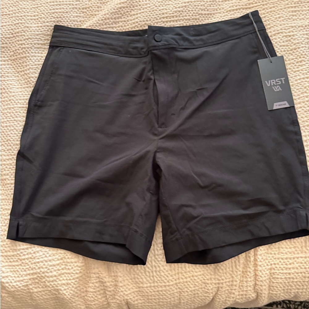 Men’s VRST Black Shorts